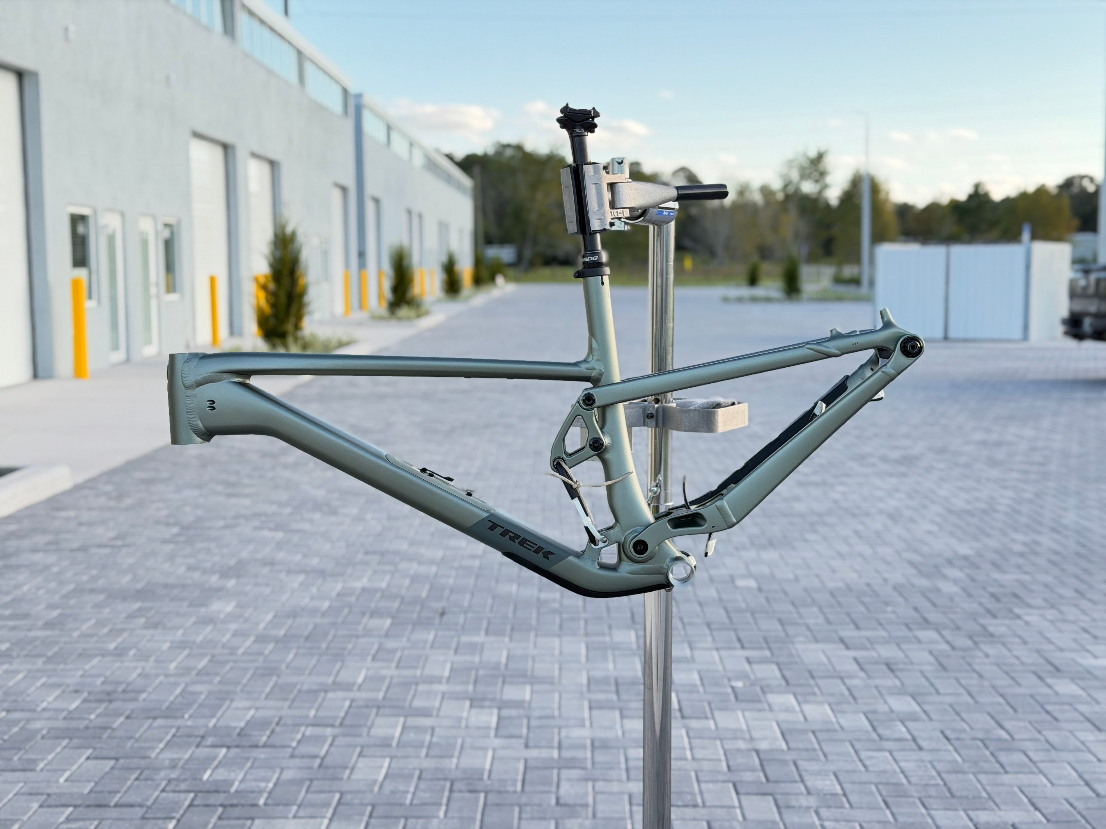 2025 Trek Top Fuel Gen 4 Frameset