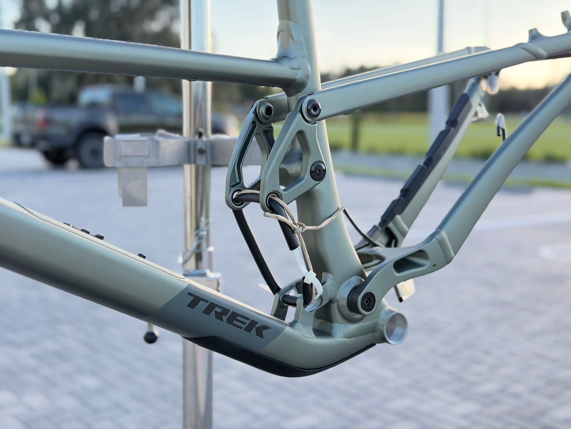 2025 Trek Top Fuel Gen 4 Frameset