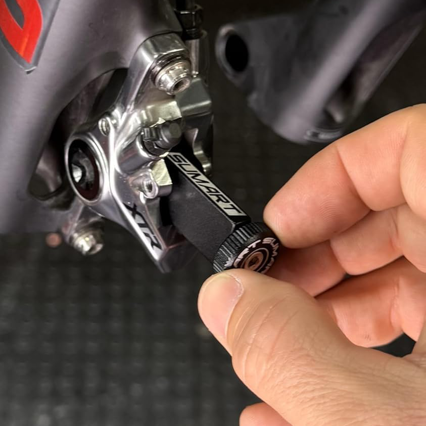 Sumart UBB-40 Universal Bleed Block & Piston Spreader